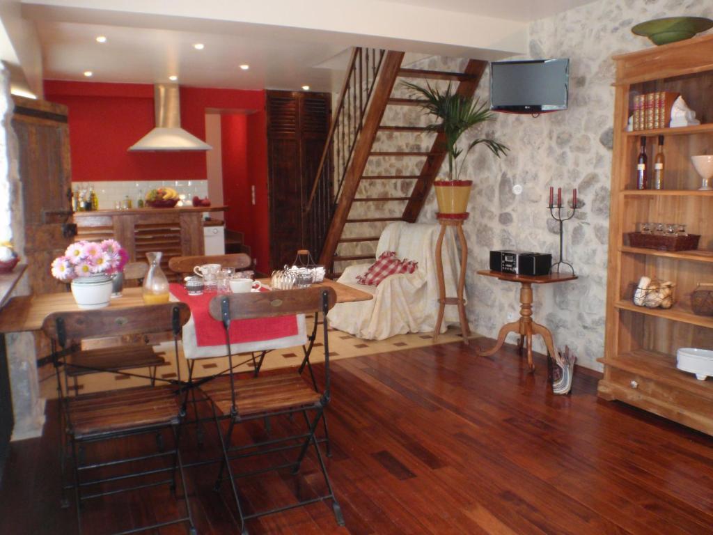 Demeure D'Hotes L'Hermitage Mouxy Kamer foto